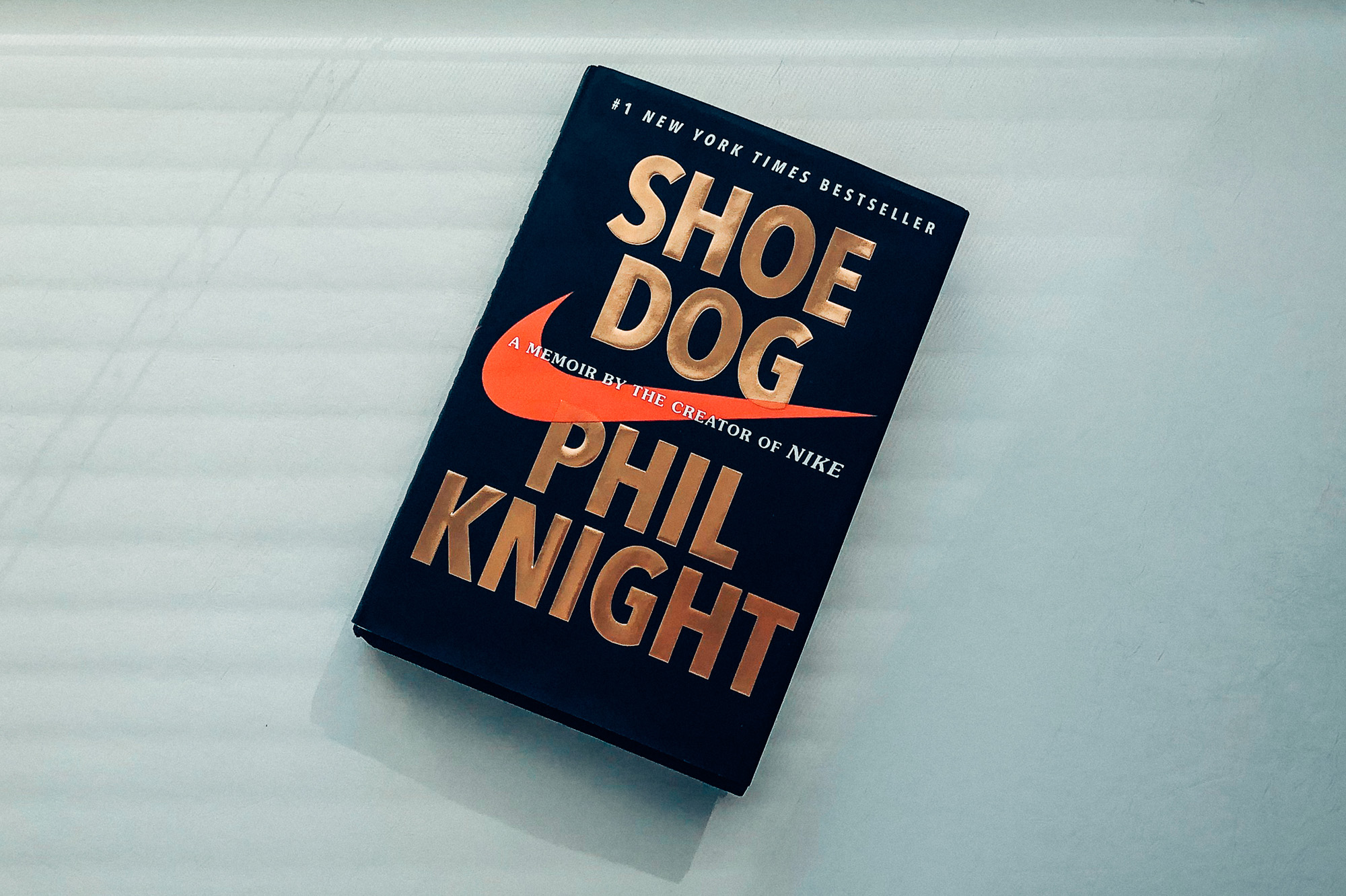 Books Shoe Dog - A Memoir by the Creator of Nike by Phil Knight Multi